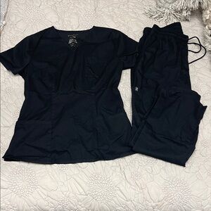 Jaanuu Black Scrub Set